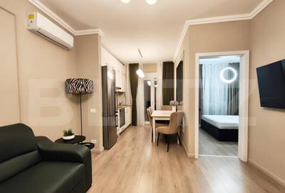 Apartament cu 2 camere decomandat, mobilat în Central
