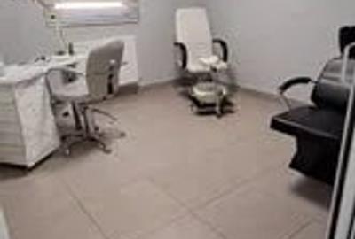 Spațiu comercial, de 46 mp, în Podu Roș - 2