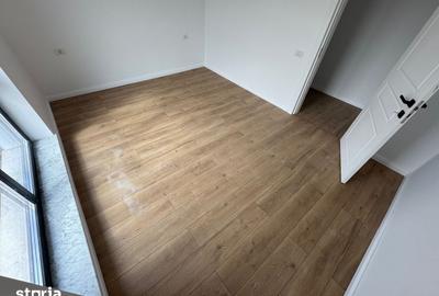 Casă cu 4 camere cu Teren 420 Mp în Tunari - 2