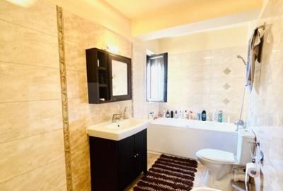 Casă cu 4 camere cu Teren 305 Mp în Dumbrăvița