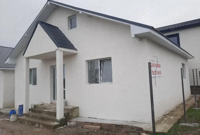 Casă cu Teren 250 Mp în Lumina - 2