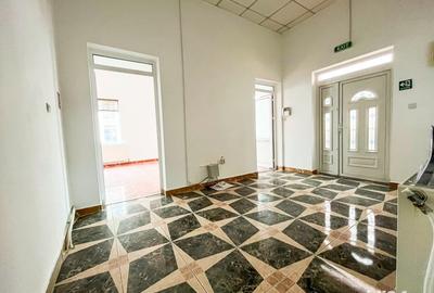 Casă cu 4 camere cu Canalizare în Central - 20