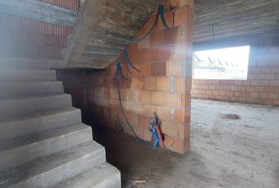 Casă individuală cu 4 camere cu Canalizare în Pantelimon - 21