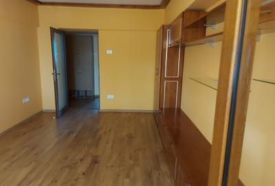 De vânzare – Apartament 3 camere, decomandat, 72 mp, Micro 20, - 3
