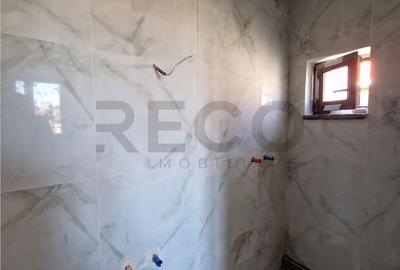 Casă cu 3 camere cu Teren 350 Mp în Borș - 3