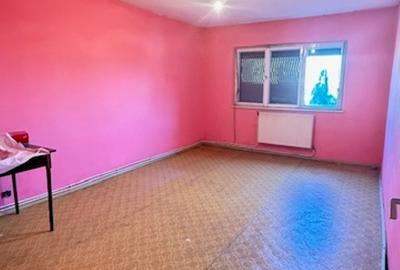 REPUBLICII zona CATEDRALEI 2camere decomandate, etaj4-acoperis! - 2