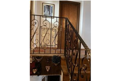 Apartament cu 4 camere în Central - 15