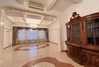 Casă individuală cu 12 camere cu Canalizare în Unirii - 55