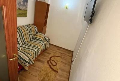 Apartament cu 3 camere semidecomandat în Central - 3
