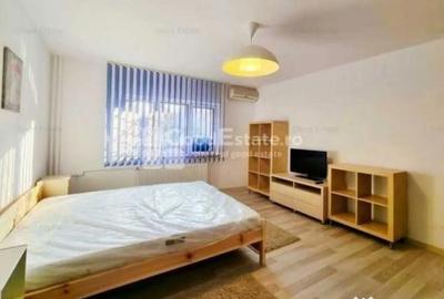 Garsonieră decomandată în Eroii Revoluției - 1