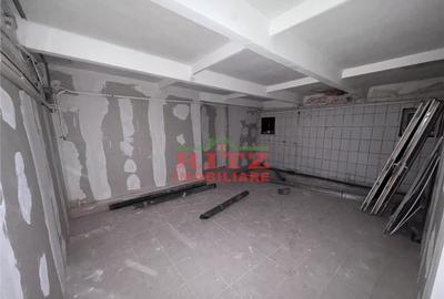 Spațiu comercial, de 161 mp, în Central - 4