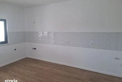 Casă cu 4 camere cu Teren 400 Mp în Cumpăna