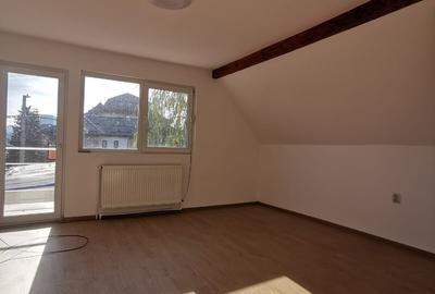 Casă cu Teren 390 Mp în Dobroești - 4