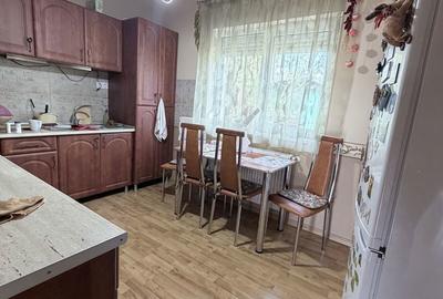 Casă cu 4 camere cu Teren 1300 Mp în Central - 6