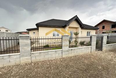 Casă cu 3 camere cu Canalizare în Remetea Mare - 14
