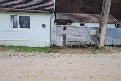 Casă cu 6 camere cu Teren 150 Mp în Central - 9