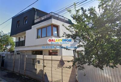 Casă cu 9 camere cu Teren 275 Mp în Chitila