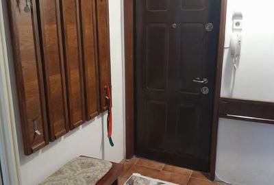 Apartament cu 3 camere semidecomandat în Central - 6