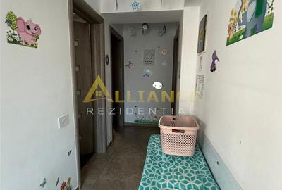 Casă cu 8 camere cu Teren 300 Mp în Central - 1