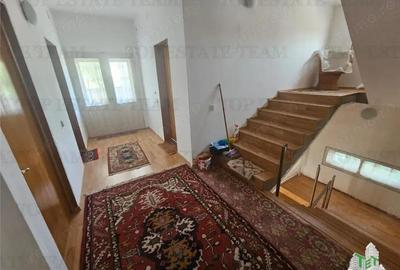 Vila spatioasa 525metri totali de inchiriat in centru Bolintin-Deal - 13