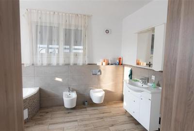 Casa cu piscina de vanzare in Talmaciu - 9