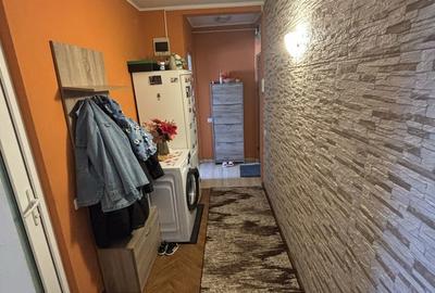 Apartament cu 3 camere decomandat în Exterior Vest - 1