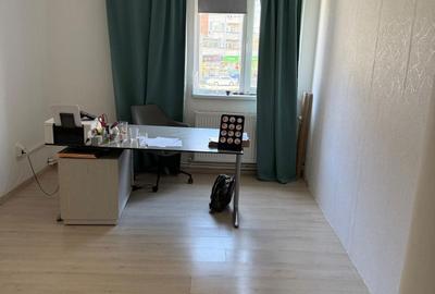Spațiu comercial, de 120 mp, în Central - 5