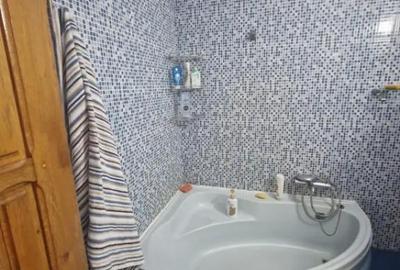 Apartament cu 3 camere decomandat în Central - 9