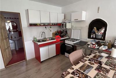 Casă cu 4 camere cu Teren 555 Mp în Eforie - 18