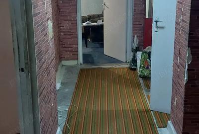 Vand apartament 3 camere Vand apartament 3 camere - 8