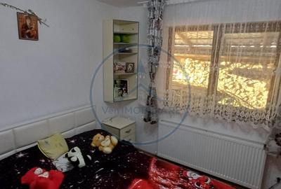 Casă cu 5 camere cu Teren 995 Mp în Unirea - 9