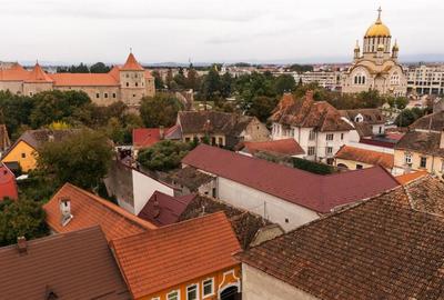 Spațiu comercial, de 195 mp, în Central - 10