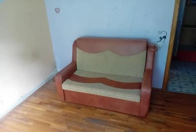 Apartament cu 2 camere decomandat în Precista