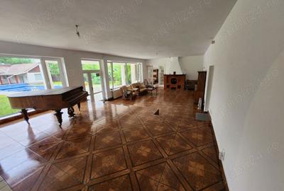 Casă cu 10 camere cu Teren 26417 Mp în Vălenii de Munte - 12