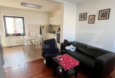 Casă cu 4 camere cu Teren 380 Mp în Central