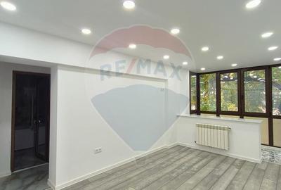 Apartament cu 2 camere de vanzare complet renovat in Tiglina 1 - 4