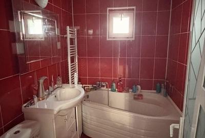Apartament cu 2 camere decomandat în C5 - 6