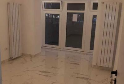 Spațiu comercial, de 35 mp, în Central