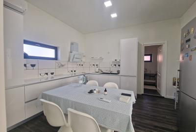 Apartament cu 3 camere decomandat, mobilat în Central - 14