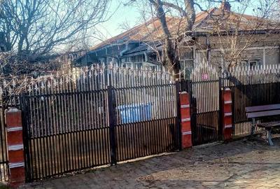 Casă cu Teren 900 Mp în Central - 10
