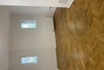 Spatiu comercial-Bl Revolutiei langa Prefectura Comision 0% Spatiu comercial-Bl Revolutiei langa Prefectura Comision 0% - 3