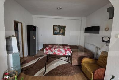 Casa de vanzare, cu 4 camere, 120 mp, teren de 1500 mp, zona - 7