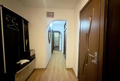 Apartament cu 3 camere decomandat în Păcurari - 9