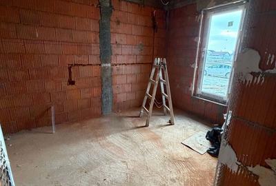 Casă cu 3 camere cu Teren 500 Mp în Central - 5