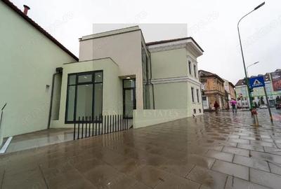 Spa?iu comercial (bloc) in centrul istoric al Bra?ovului inchiriere - 2