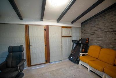 Casă cu Teren 300 Mp în Moșnița Veche - 9