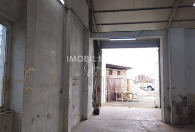 Spațiu comercial, de 145 mp, în Central - 4