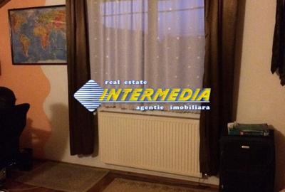 Casă individuală cu 4 camere cu Canalizare în Ciugud - 1