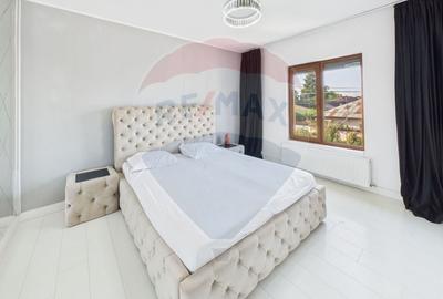 Casa / Vila cu 4 camere de vanzare in zona Est - 13