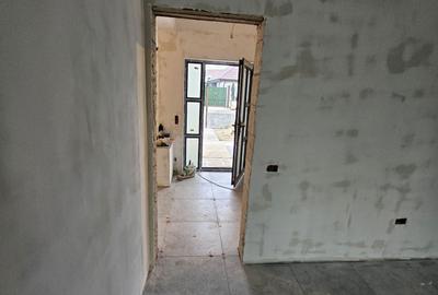 Casă cu 4 camere în Valu lui Traian